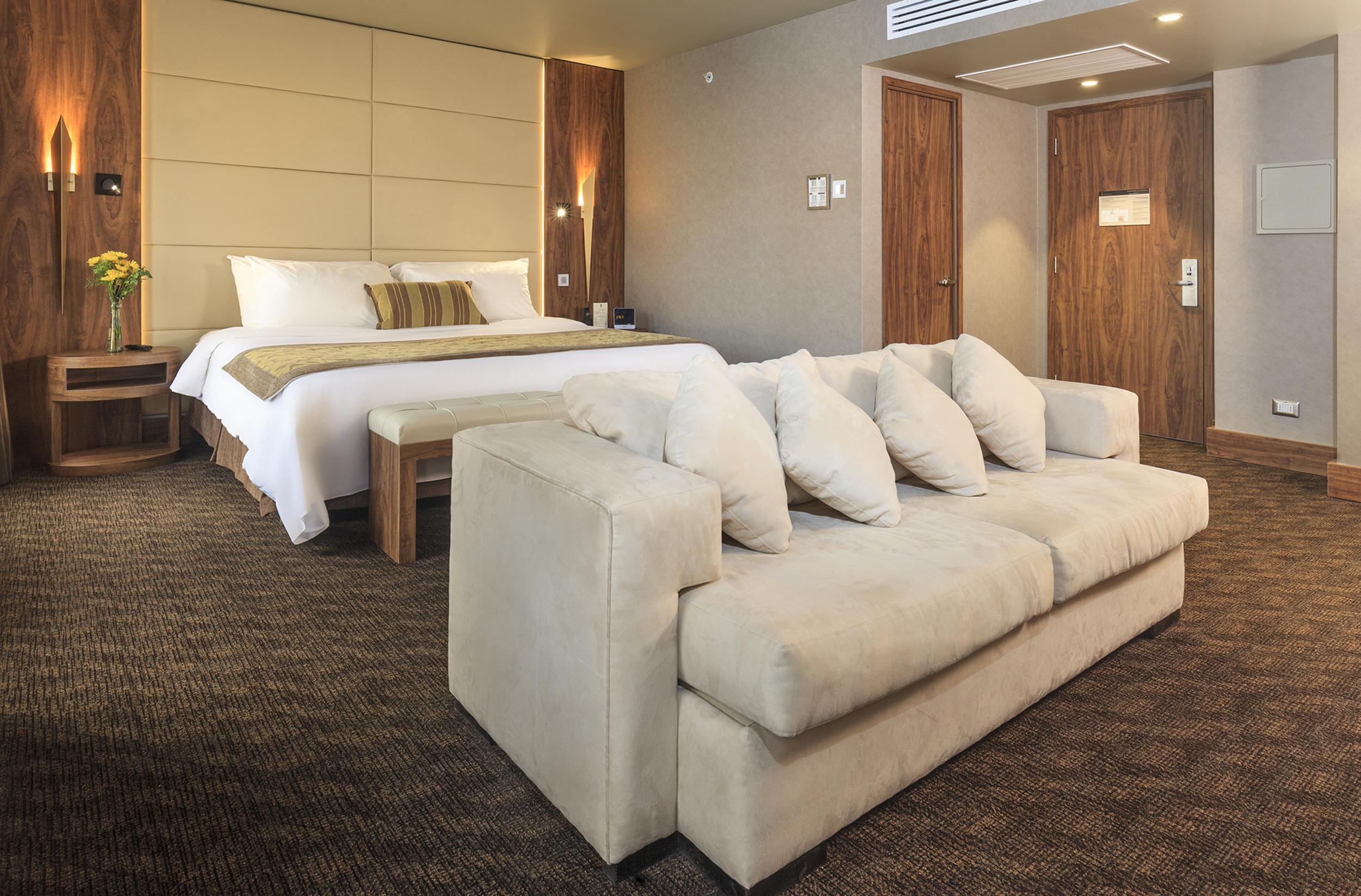 Hotel Regal Pacific Сантьяго Экстерьер фото Suite at the Radisson Blu Hotel, Brussels