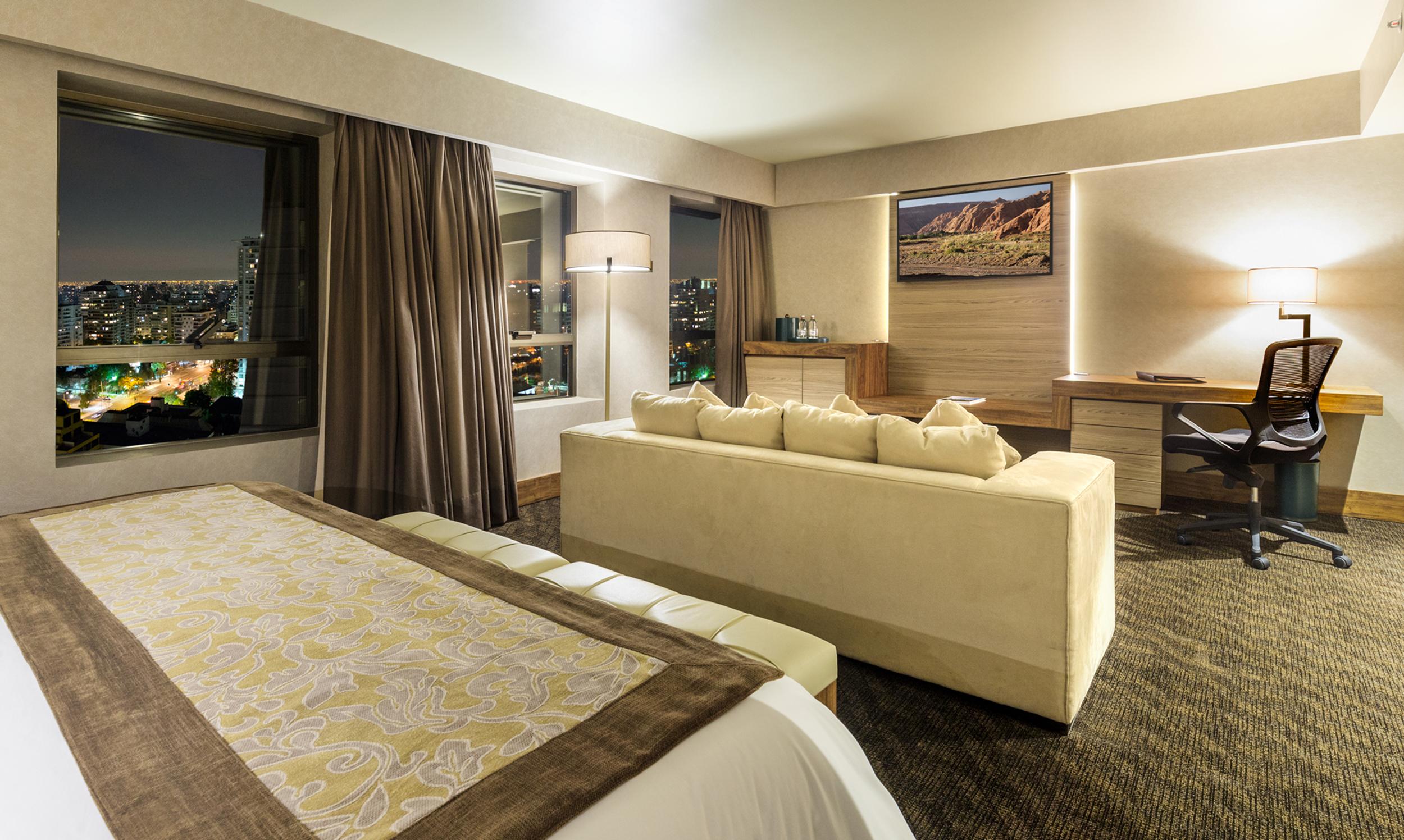 Hotel Regal Pacific Сантьяго Экстерьер фото A suite at the hotel