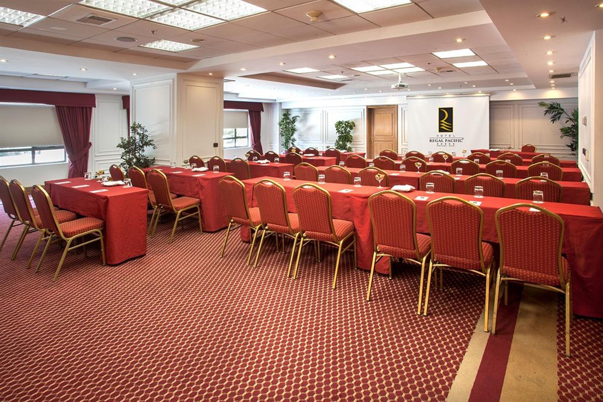 Hotel Regal Pacific Сантьяго Экстерьер фото The ballroom at the hotel